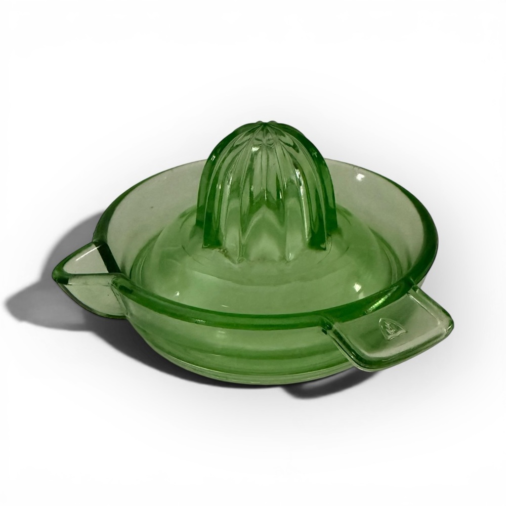 Vintage Federal Glass Uranium Glass Reamer Citrus Juicer (1930s)
